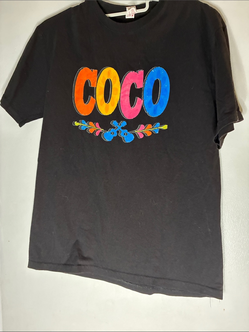 COCO Black  Women’s Graphic Tee Disney Movie Coco , Back says MAMA’ Size M